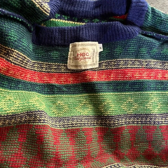 Colorful Patterned Sweater - Picture 4 of 4